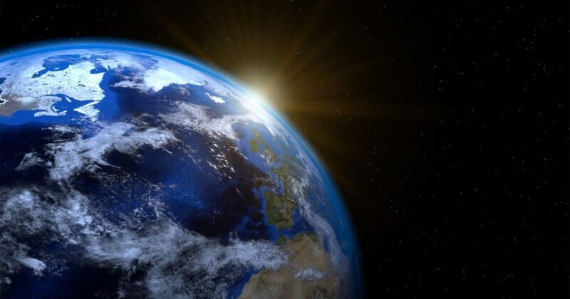 宇宙意識の目覚めをイメージさせる地球の画像